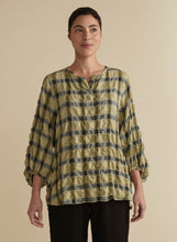 Load image into Gallery viewer, Cut Loose Crinkle Plaid Balloon Sleeve Top