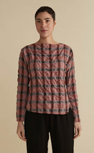 Load image into Gallery viewer, Cut Loose Crinkle Plaid Split Hem Top