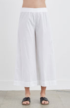 Load image into Gallery viewer, Cut Loose Organic Poplin Crop Pant (S, Aluminum)- On Sale!