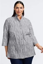 Load image into Gallery viewer, Foxcroft Crinkle Carolina 3/4 Sleeve Shirt Jacket