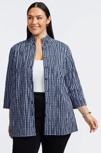 Load image into Gallery viewer, Foxcroft Crinkle Carolina 3/4 Sleeve Shirt Jacket