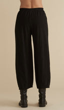 Load image into Gallery viewer, Cut Loose Linen Cotton Jersey Cropped Pant with Darts