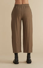 Load image into Gallery viewer, Cut Loose Linen Cotton Jersey Tuck Pant with Pockets