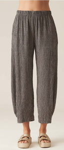 Cut Loose Crinkle Check Side Pleat Lantern Pant (L, Black)- On Sale!