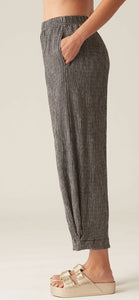 Cut Loose Crinkle Check Side Pleat Lantern Pant (L, Black)- On Sale!