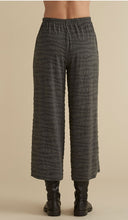 Load image into Gallery viewer, Cut Loose Texture Char Knit Cropped Pant